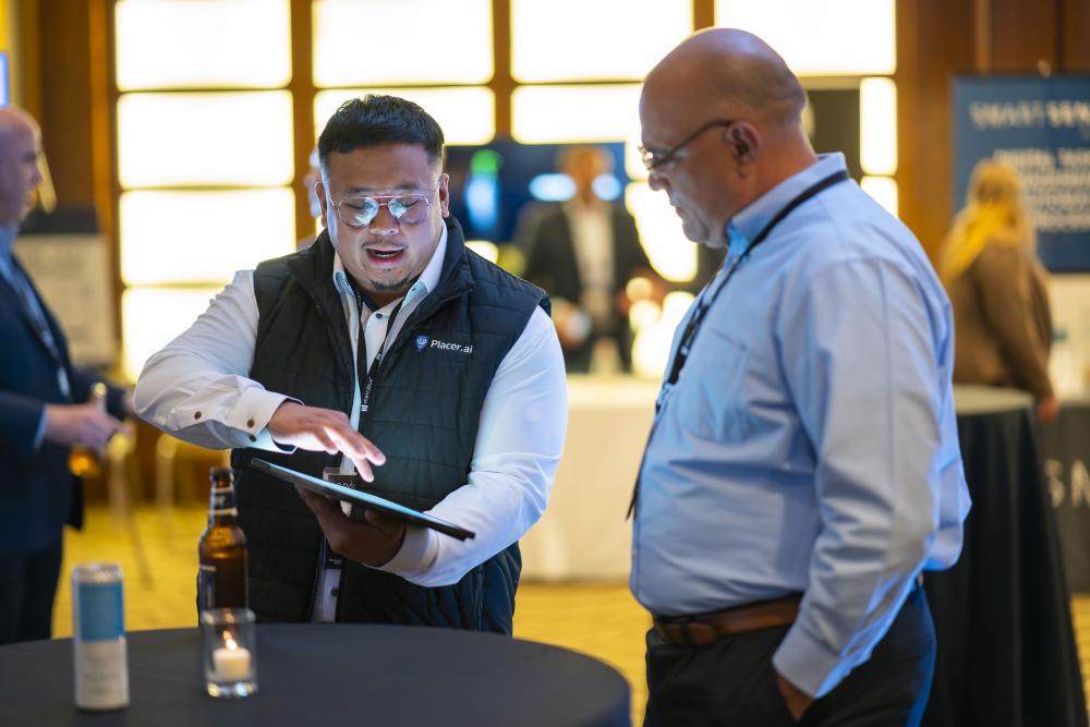 Grocery Tech guests enjoy drinks and conversation at the opening reception sponsored by Mercatus.