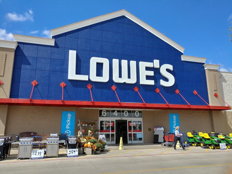 Lowe's store front